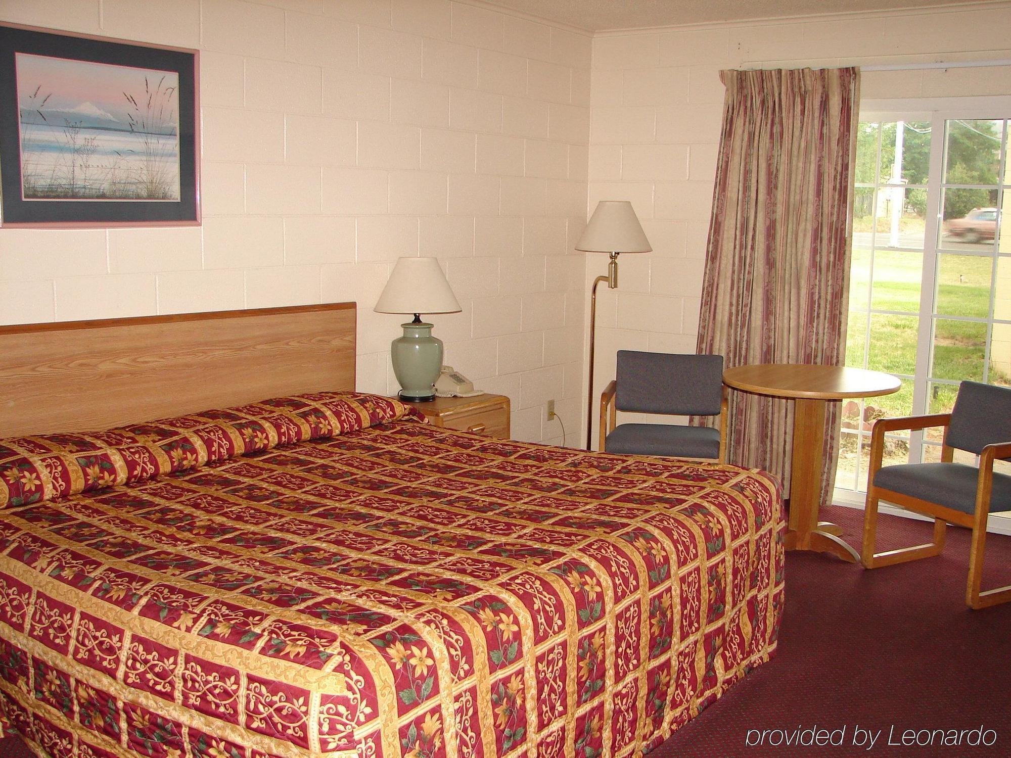 Relax Inn Yreka Quarto foto