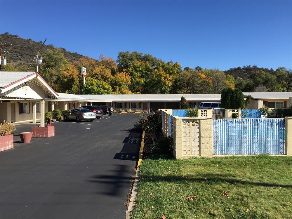Relax Inn Yreka Exterior foto