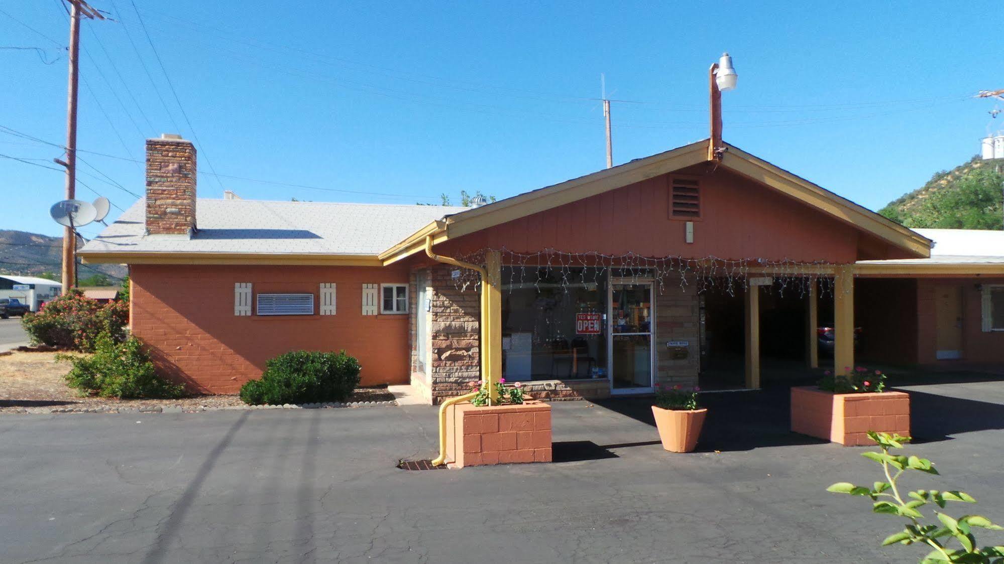 Relax Inn Yreka Exterior foto